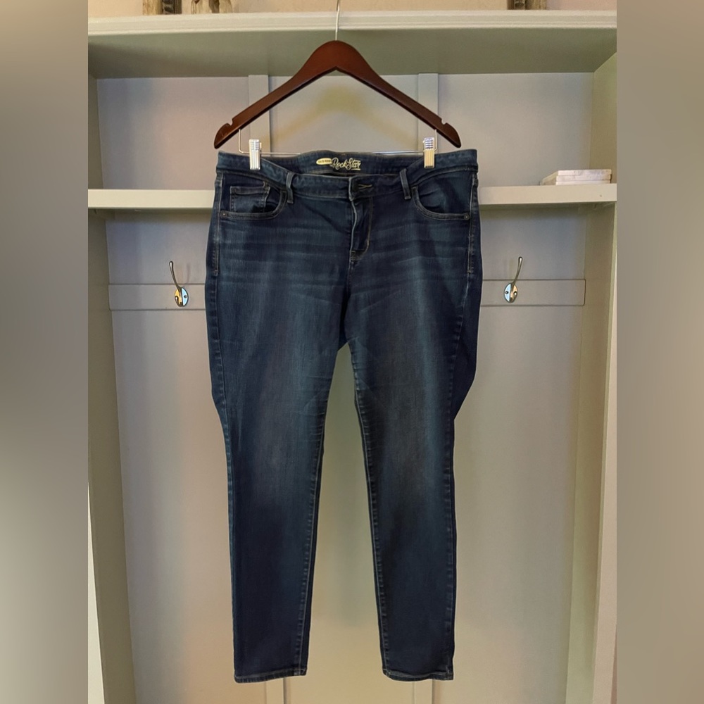 Old Navy Rockstar (stretch and Jeggin